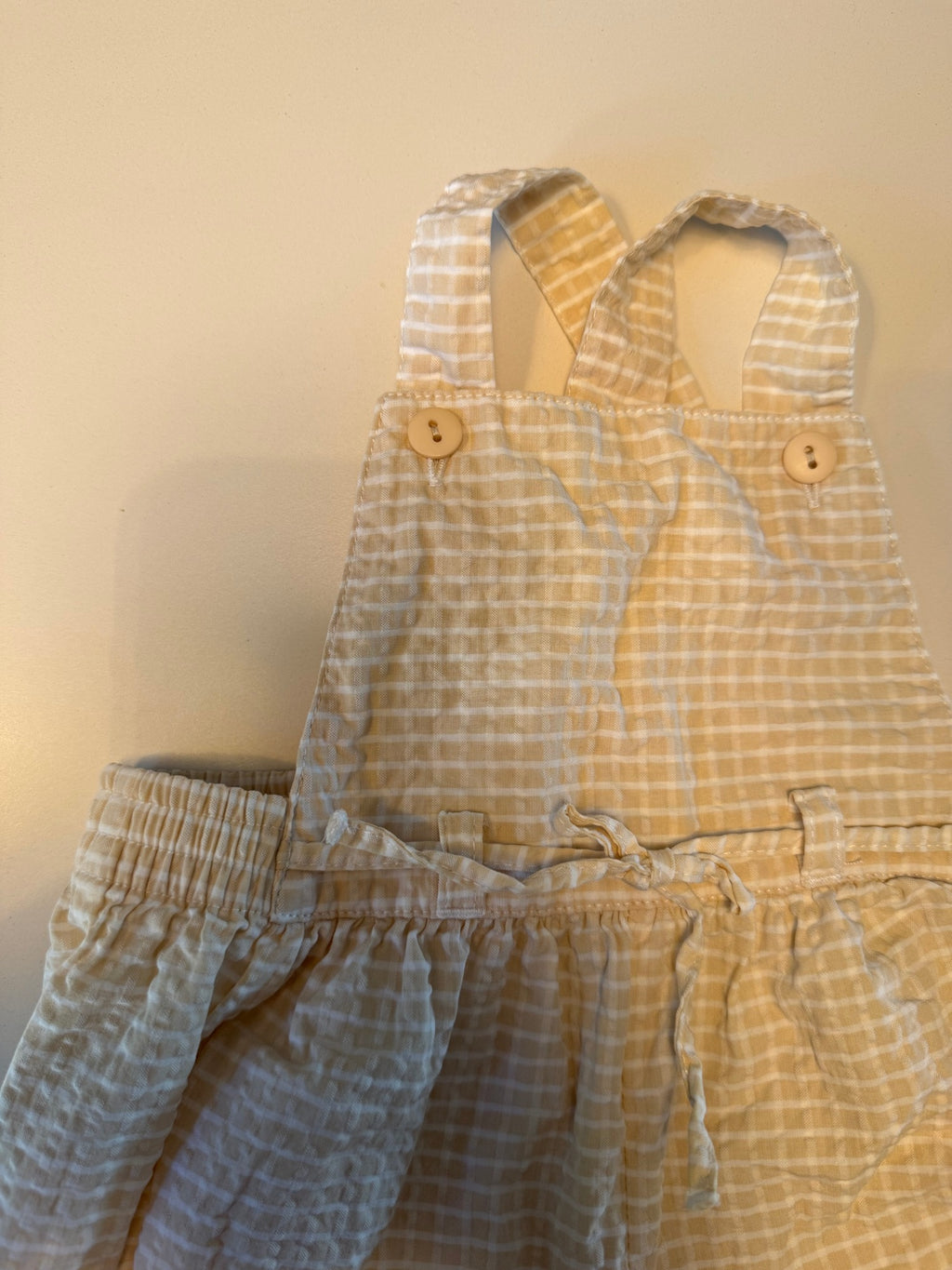 Pelele peto vichy beige