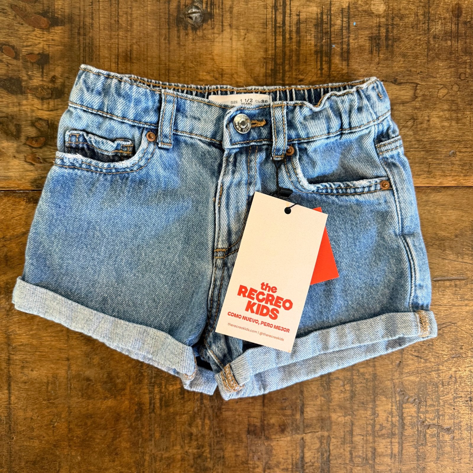 Short tejano Zara con dobladillo